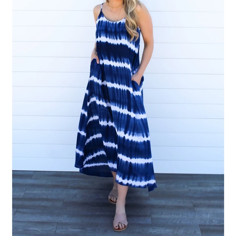 La Miel Maxi Dress (Navy Tie Dye)